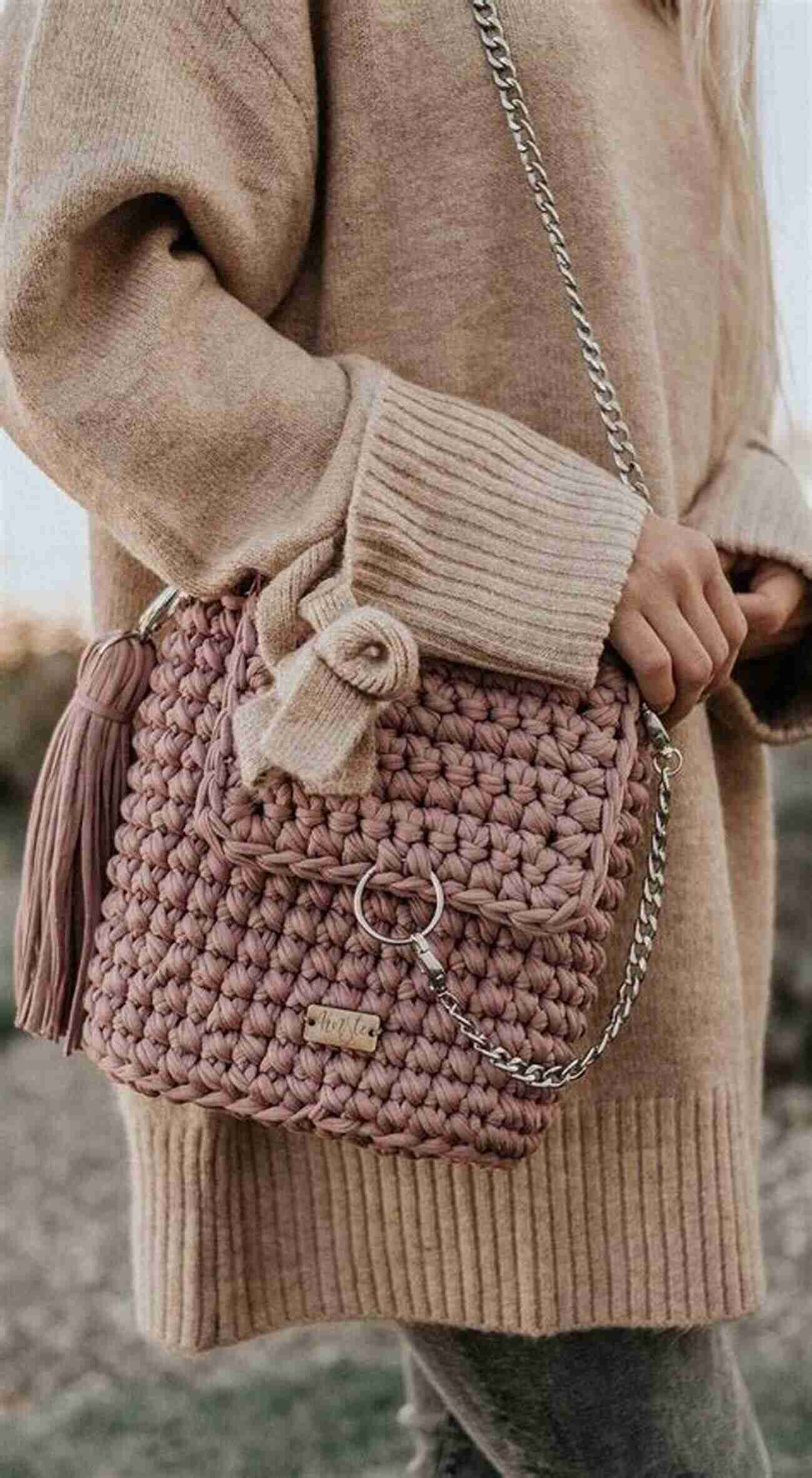 Edgy And Modern Crochet Handbag Must Have Handbags: 6 Crochet Designs