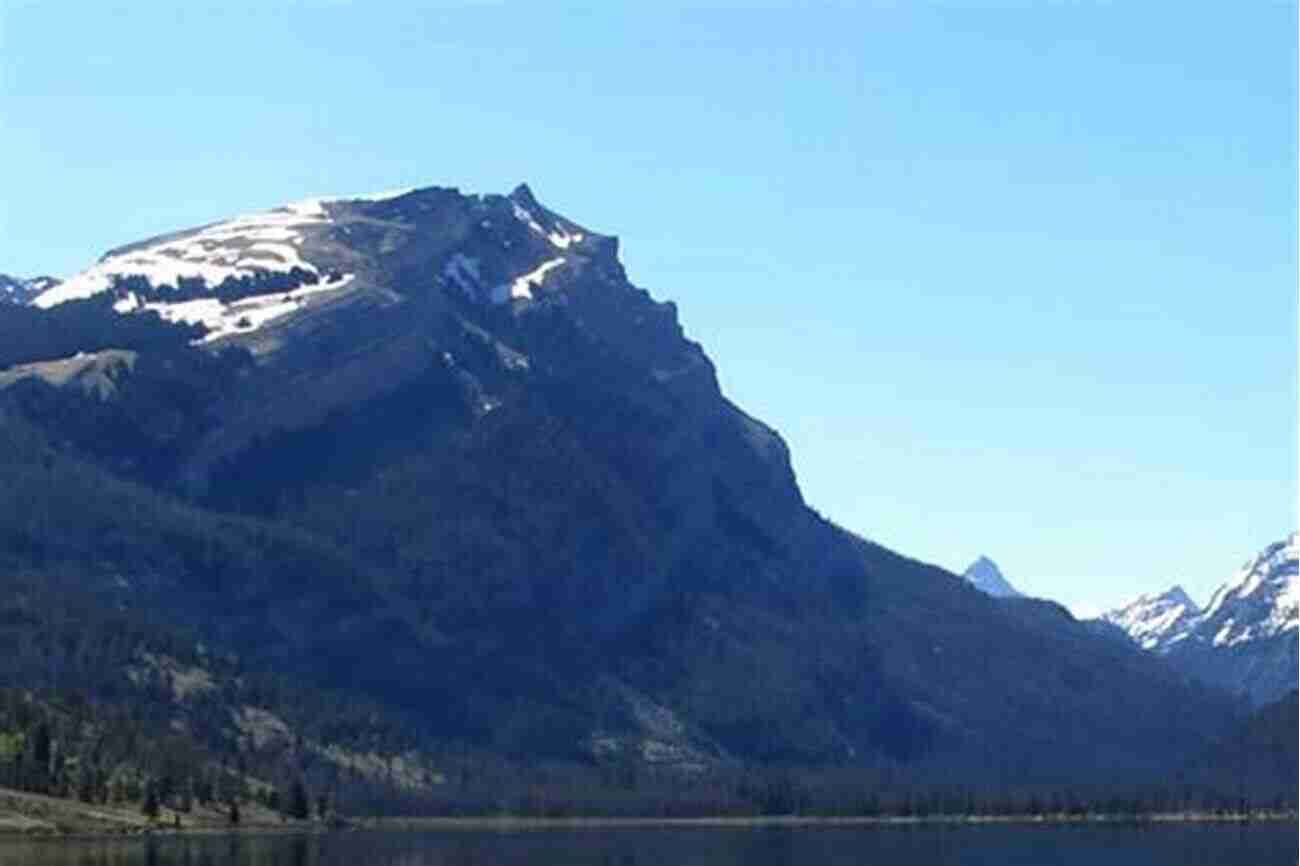 Hiking In The Stunning Wilderness Of Wyoming's Wind River Range Hiking Wyoming S Wind River Range: A Guide To The Area S Greatest Hiking Adventures (Regional Hiking Series)