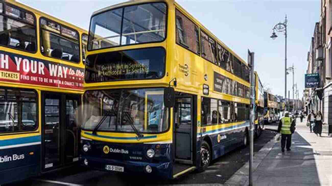 Musical Trio On Dublin Bus Only In Ireland : Weird And Wonderful Encounters On Dublin S Buses