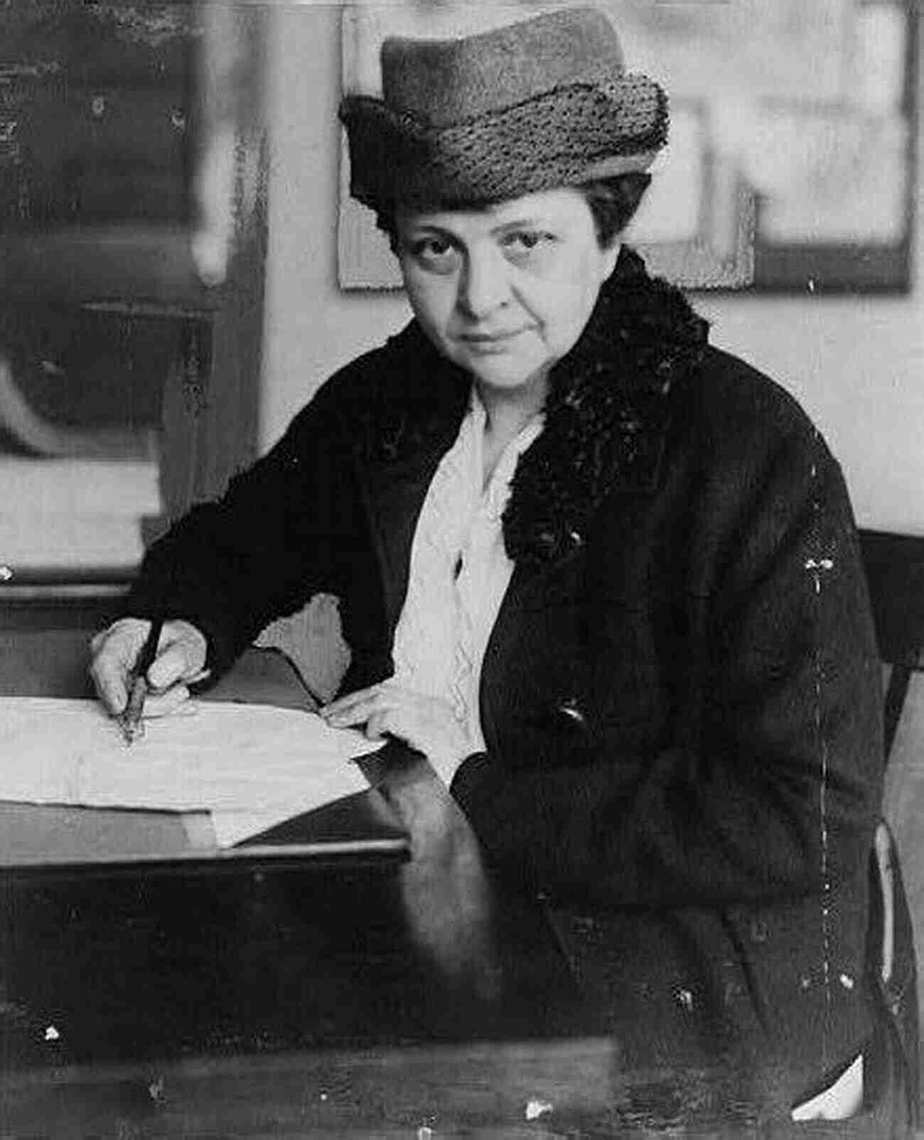 Portrait Of Frances Perkins Pioneering The New Deal Franklin D Roosevelt S Presidency (Presidential Powerhouses)